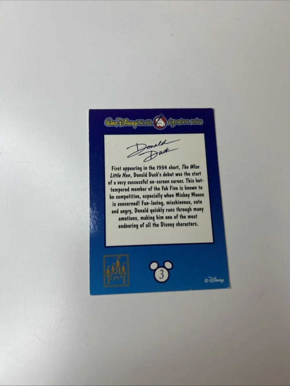 2001 Disney World Signature Series 1 Donald Duck Ultra Rare Holo Card - Picture 3 of 3